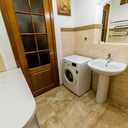 Apartament On Nezavisimosti 103 *